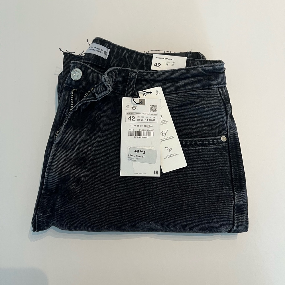 Zara high rise straight black jeans BNWT
